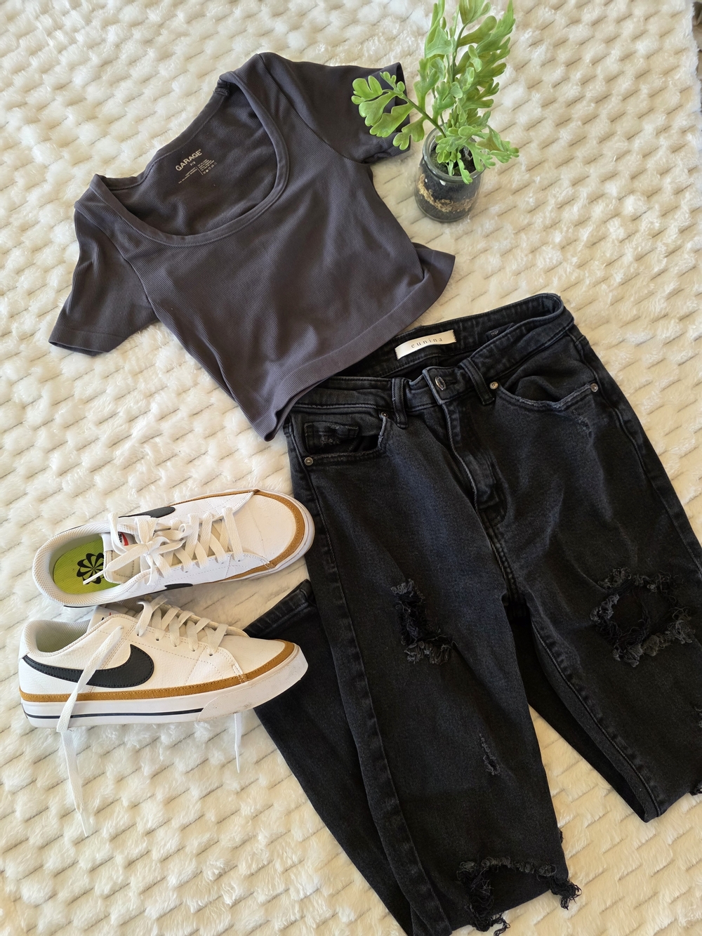 Black Distressed Women’s Jeans - Eunina- Jeans Only